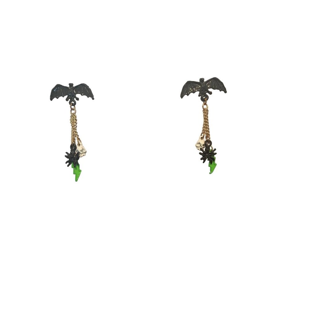 Flying Bat Earrings Spooky Halloween Lightning Skulls Spiders Chains